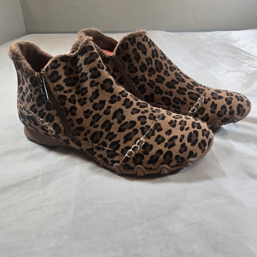 Skechers Leopard Print Faux Fur Lined Ankle Booties Side Zip Women's 8.5 - Picture 2 of 9